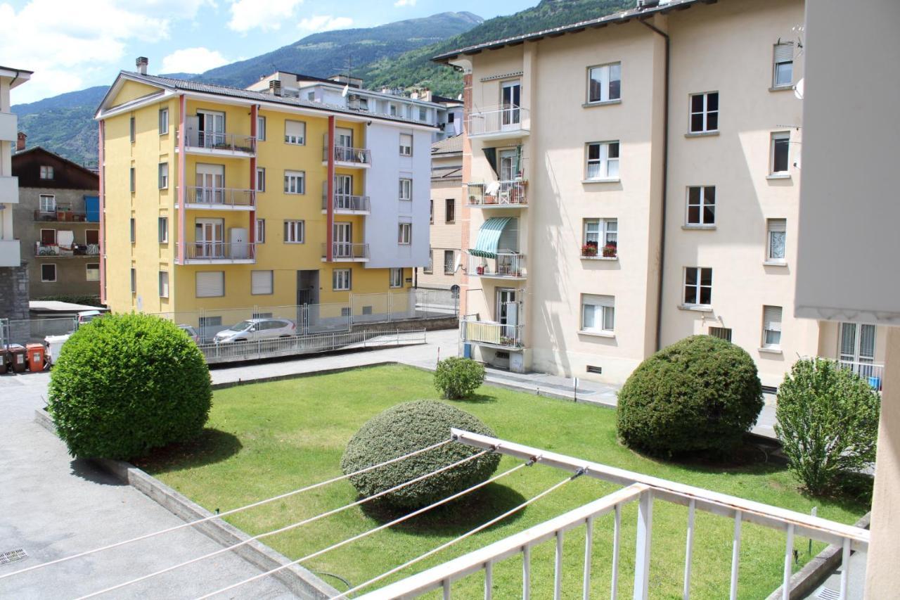L'Atelier Du Temps - Casa Gilitos Apartment Aosta Bagian luar foto